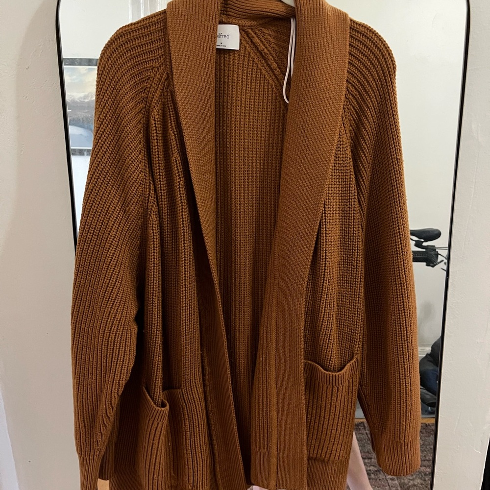 Wilfred Brown Cardigan with Shawl Collar and Ribbed Knit Pattern